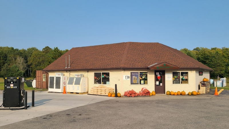 Lindas Bread Box (Tom-Tom Bar) - From Website (newer photo)